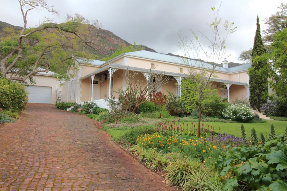 House for sale in Piketberg - LA1721658 House for sale in Piketberg - LA1721658