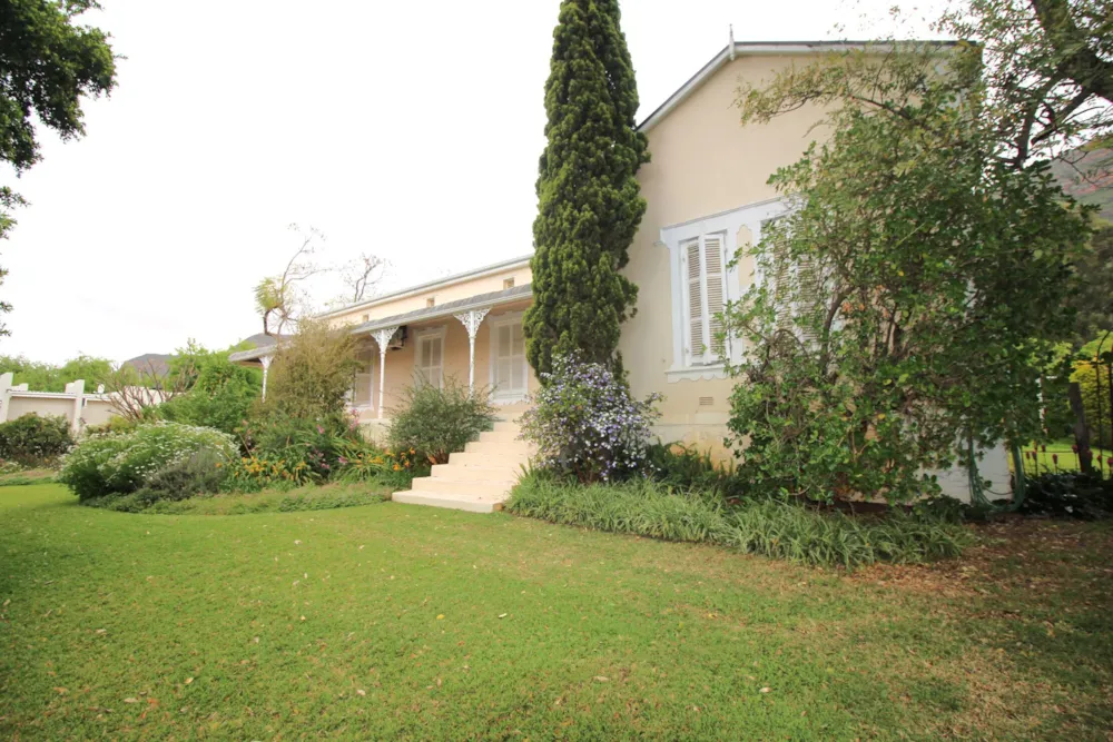 House for sale in Piketberg - LA1721658 House for sale in Piketberg - LA1721658