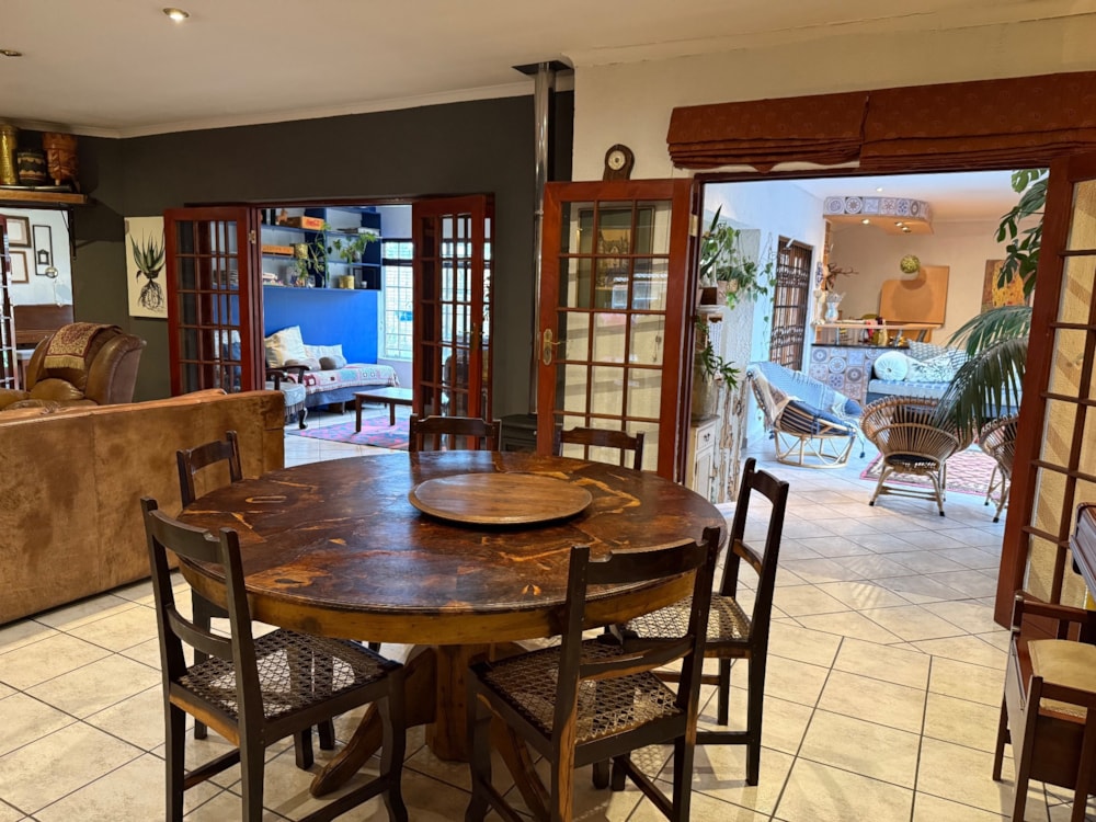 Security complex home for sale in Model Park - 1WD1721410 Security complex home for sale in Model Park - 1WD1721410