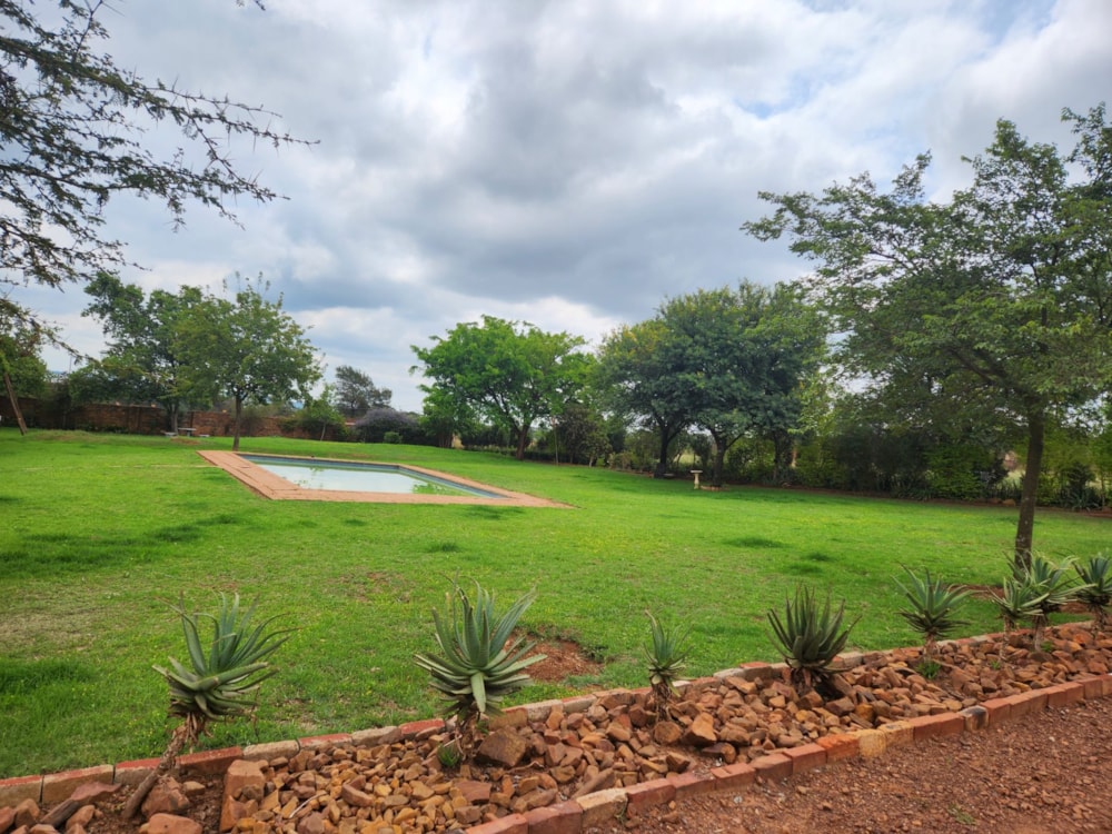 Security estate home for sale in Rietvlei View Country Estates - CN1722002 Security estate home for sale in Rietvlei View Country Estates - CN1722002