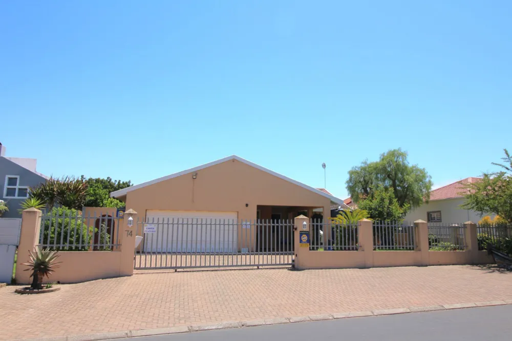 House sold in Port Owen - LA1721480 House sold in Port Owen - LA1721480