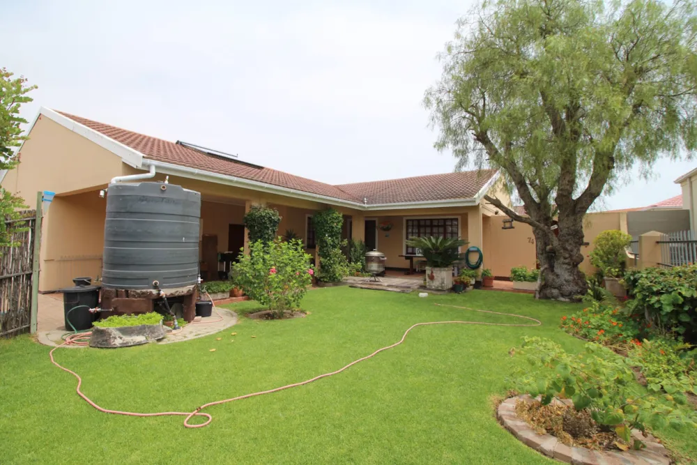 House sold in Port Owen - LA1721480 House sold in Port Owen - LA1721480