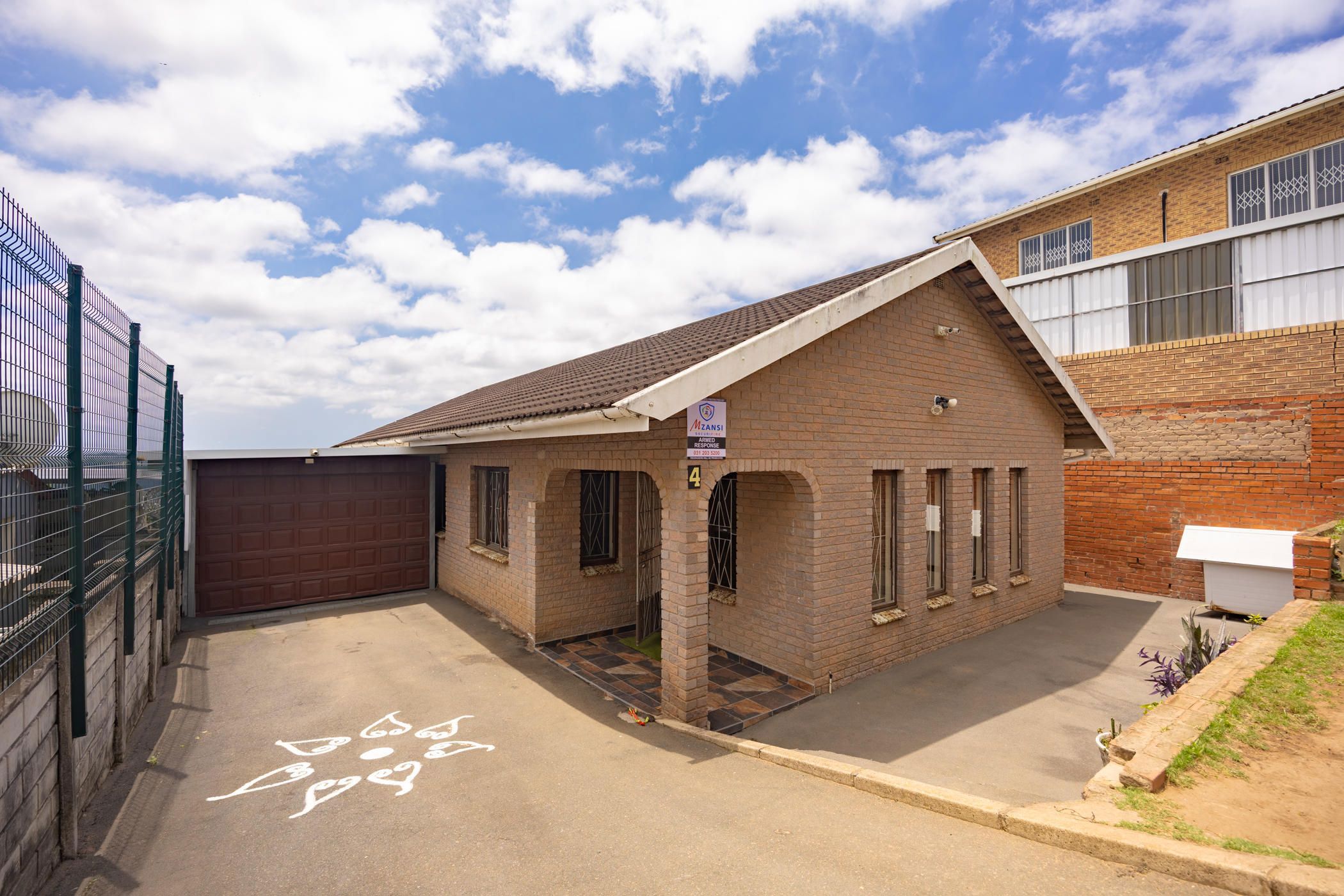 House for sale in Shallcross - 1WP1721602