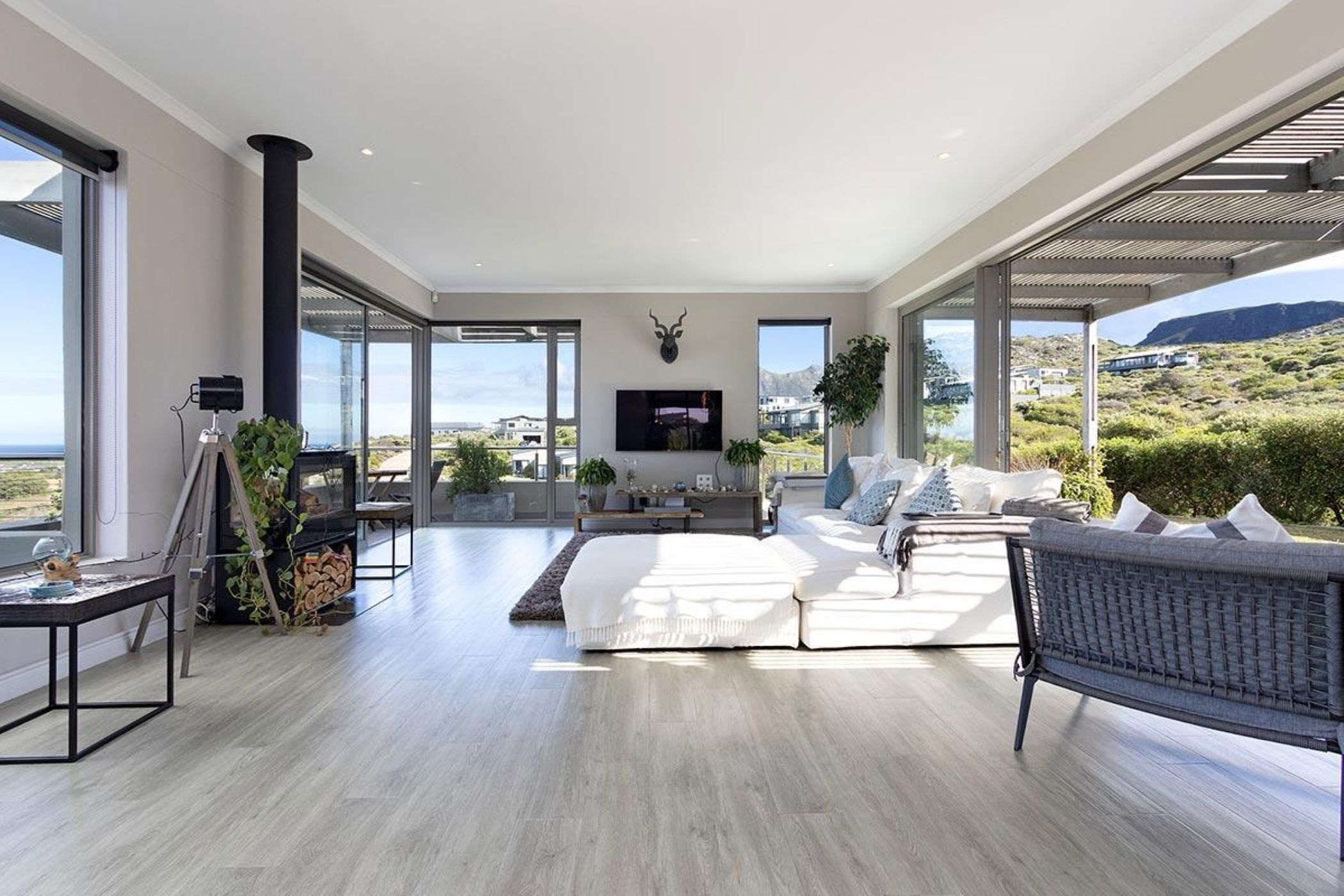 Security estate home to rent in Chapman's Bay Estate - FHL1750819