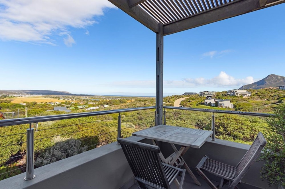 Security estate home to rent in Chapman's Bay Estate - FHL1721660