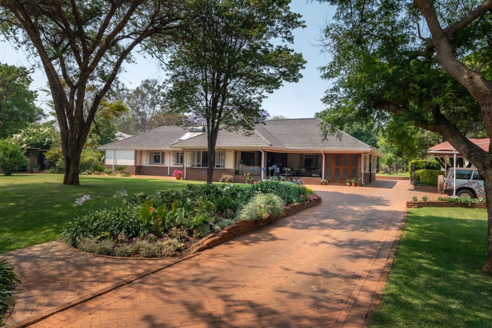 House for sale in Emerald Hill, Zimbabwe - 3ZB1721571