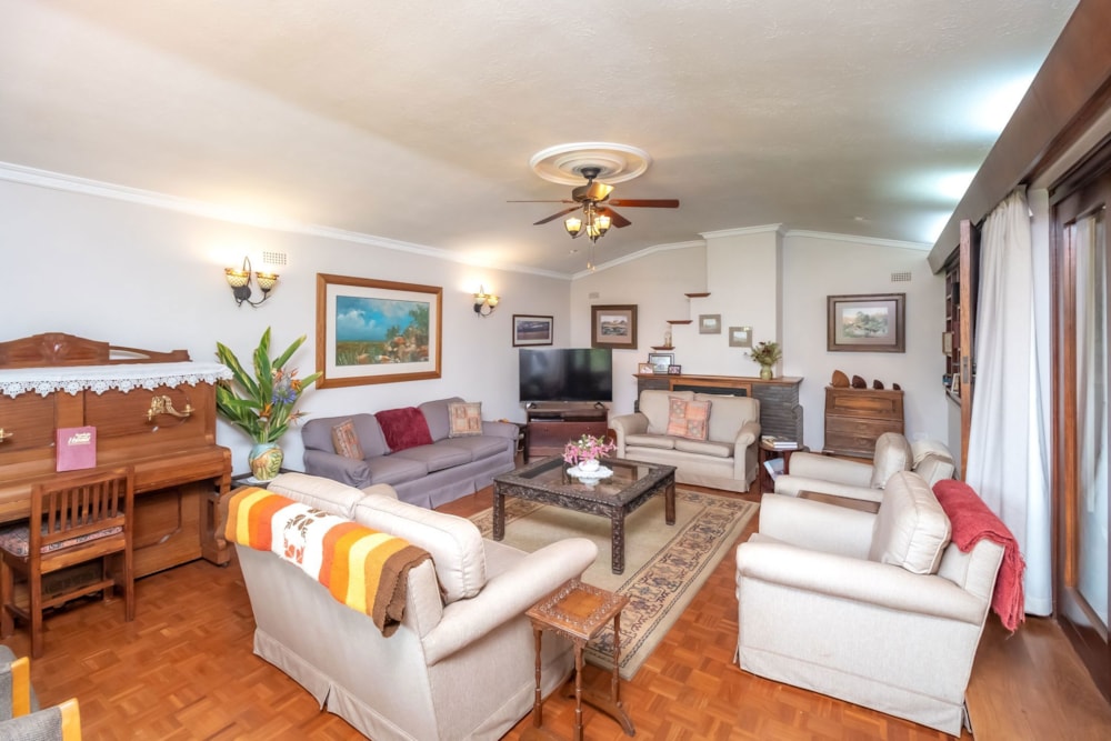 House for sale in Emerald Hill, Zimbabwe - 3ZB1721571 House for sale in Emerald Hill, Zimbabwe - 3ZB1721571