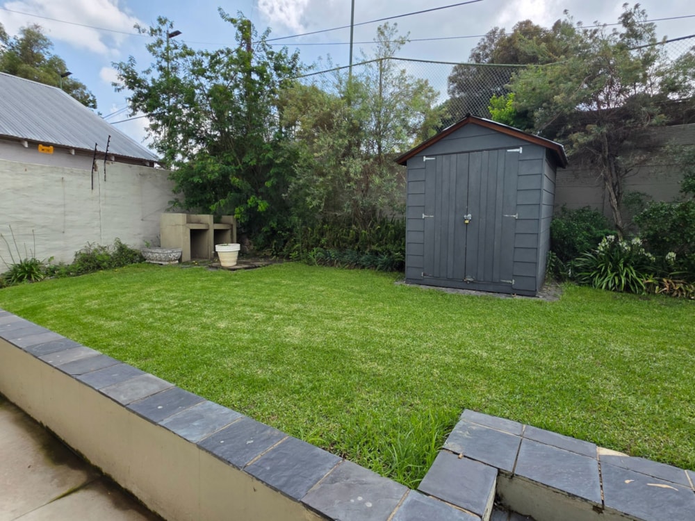 Cottage to rent in Craighall Park - JBL1721884