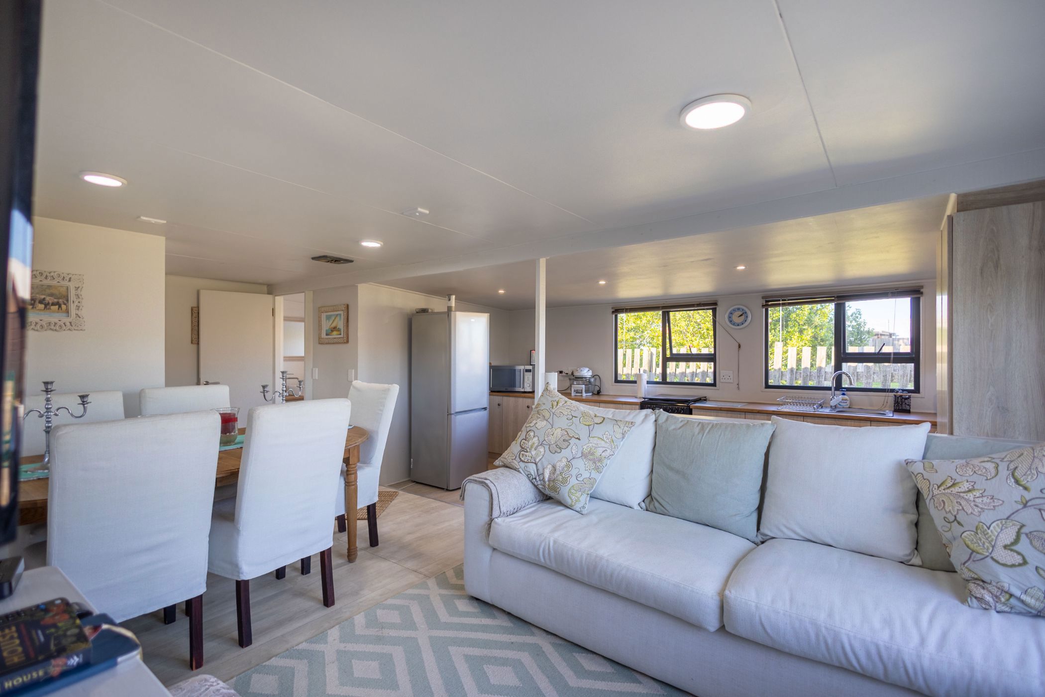 Beach bungalow to rent in Poortjies - 1KG1721657