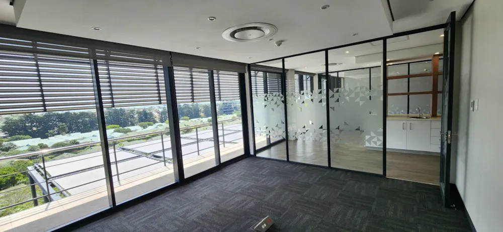Commercial office to rent in La Lucia - 1ND1721651 Commercial office to rent in La Lucia - 1ND1721651