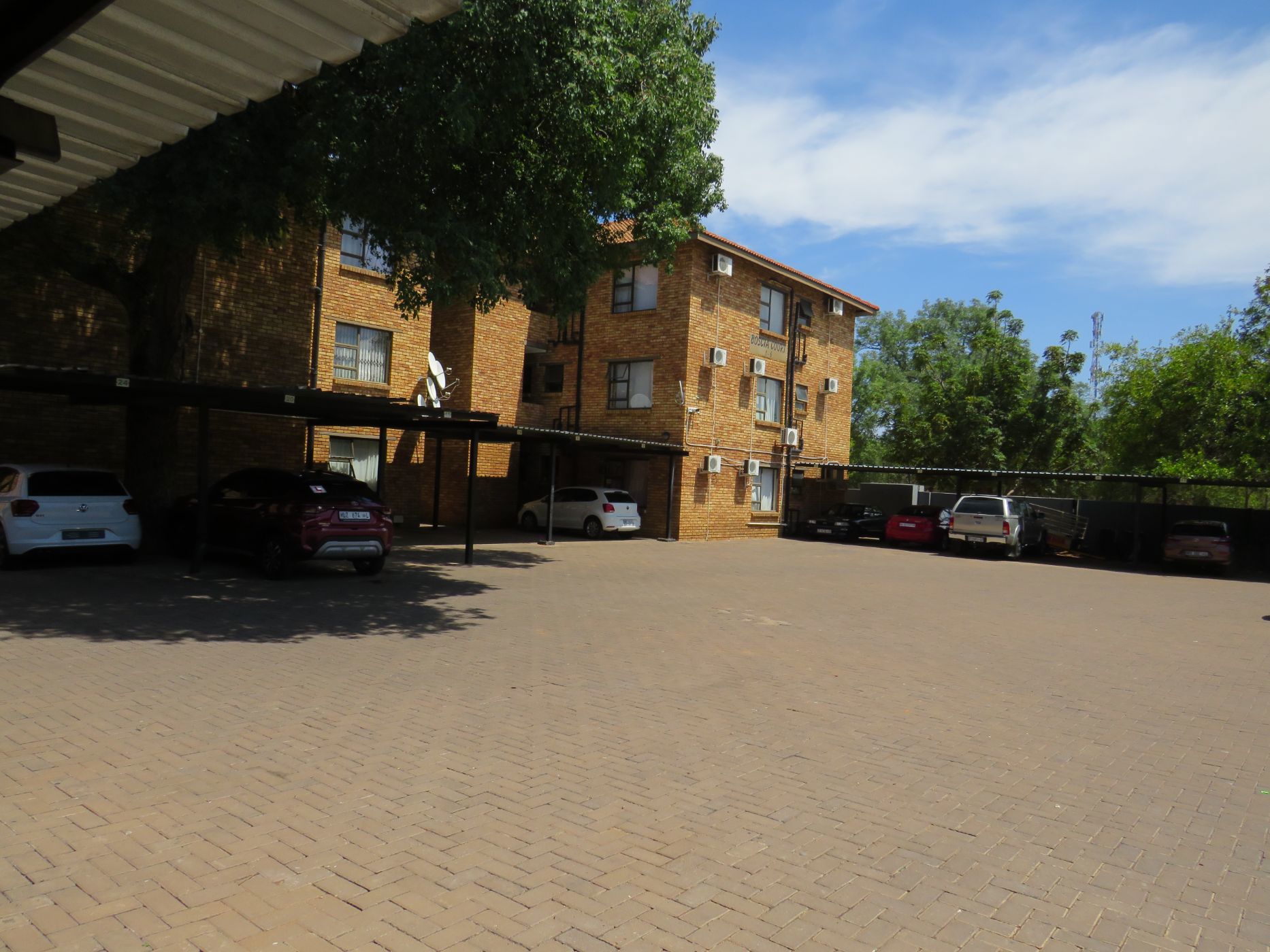 Apartment for sale in Onverwacht, Limpopo Province - 1ER1721783