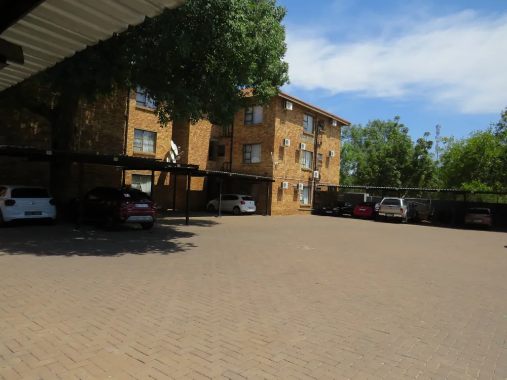 Apartment for sale in Ellisras (Lephalale) - 1ER1721783