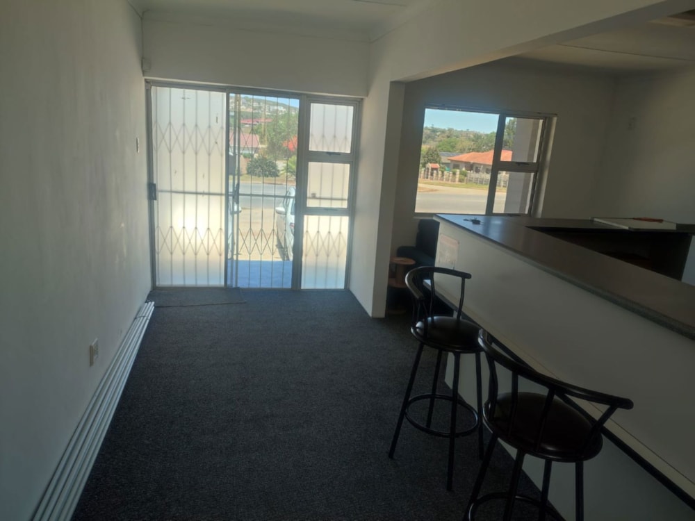 Commercial Building to rent in Mosel - 1UK1721688