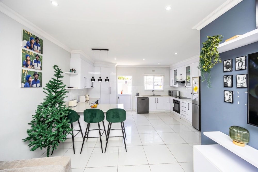 Townhouse for sale in Gonubie - 1EZ1721707