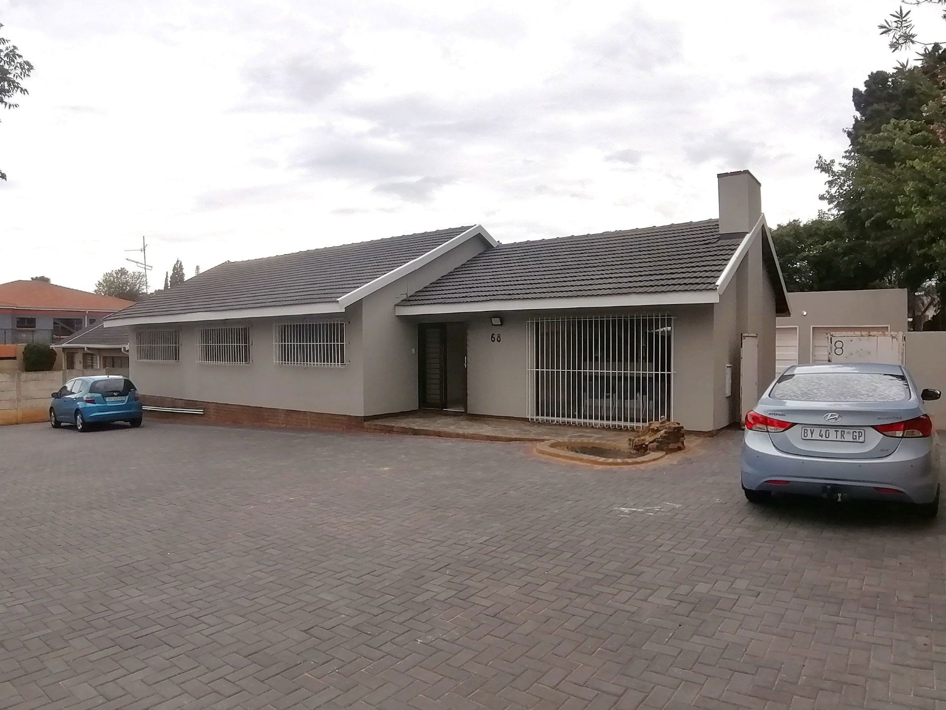 Commercial office to rent in Glenanda - 1GV1728705