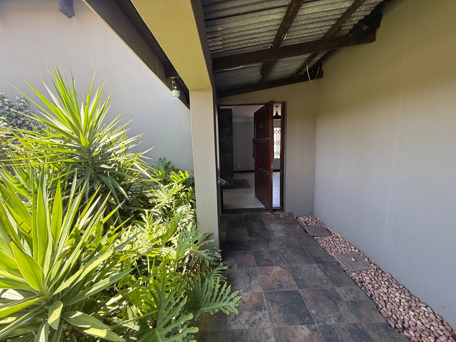 Security complex home to rent in Witbank (eMalahleni) - 1WD1722866