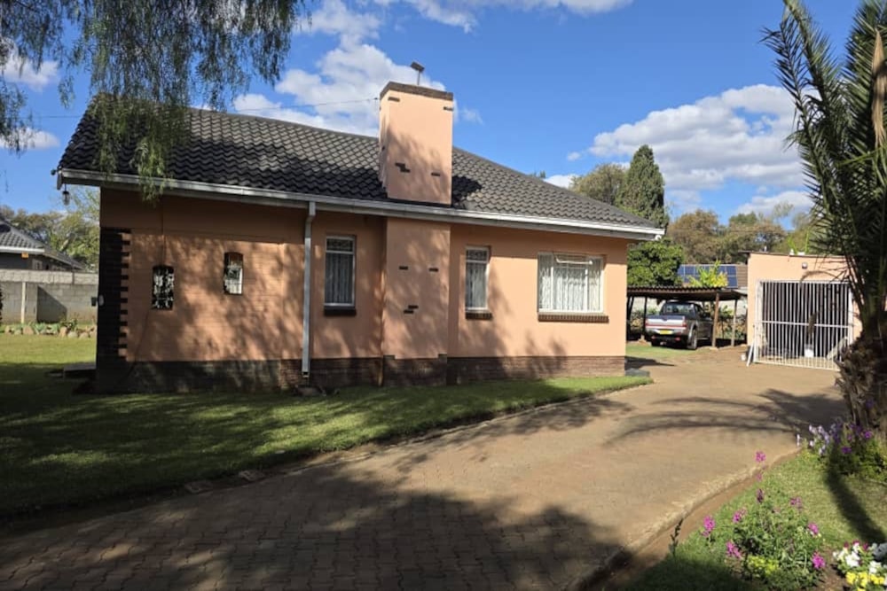 House for sale in Ilanda, Zimbabwe - 3ZB1721769 House for sale in Ilanda, Zimbabwe - 3ZB1721769