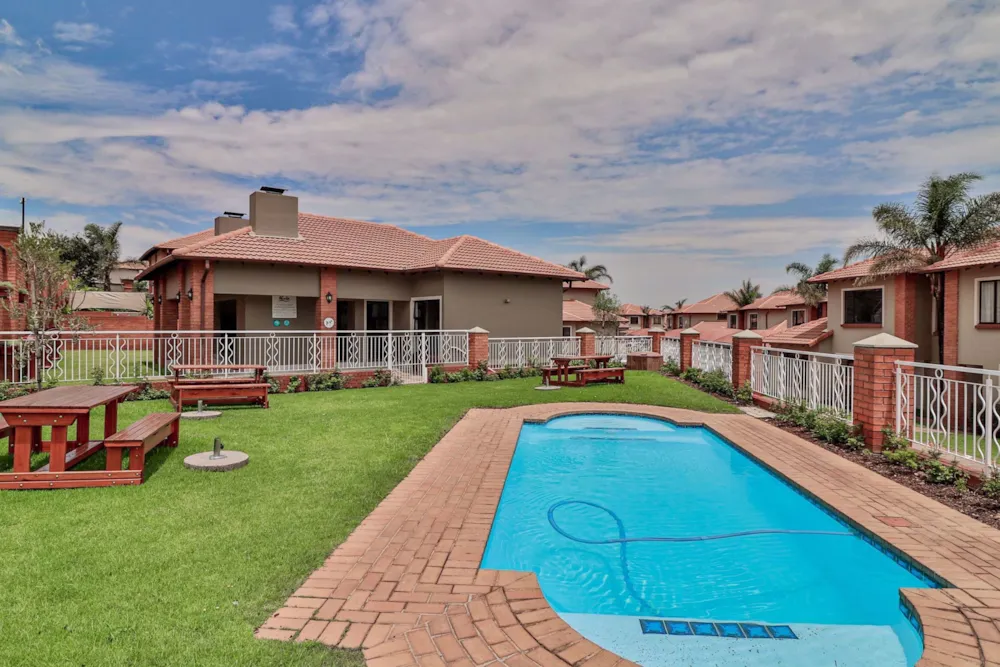 House let in Glenvista - 1GV1721841