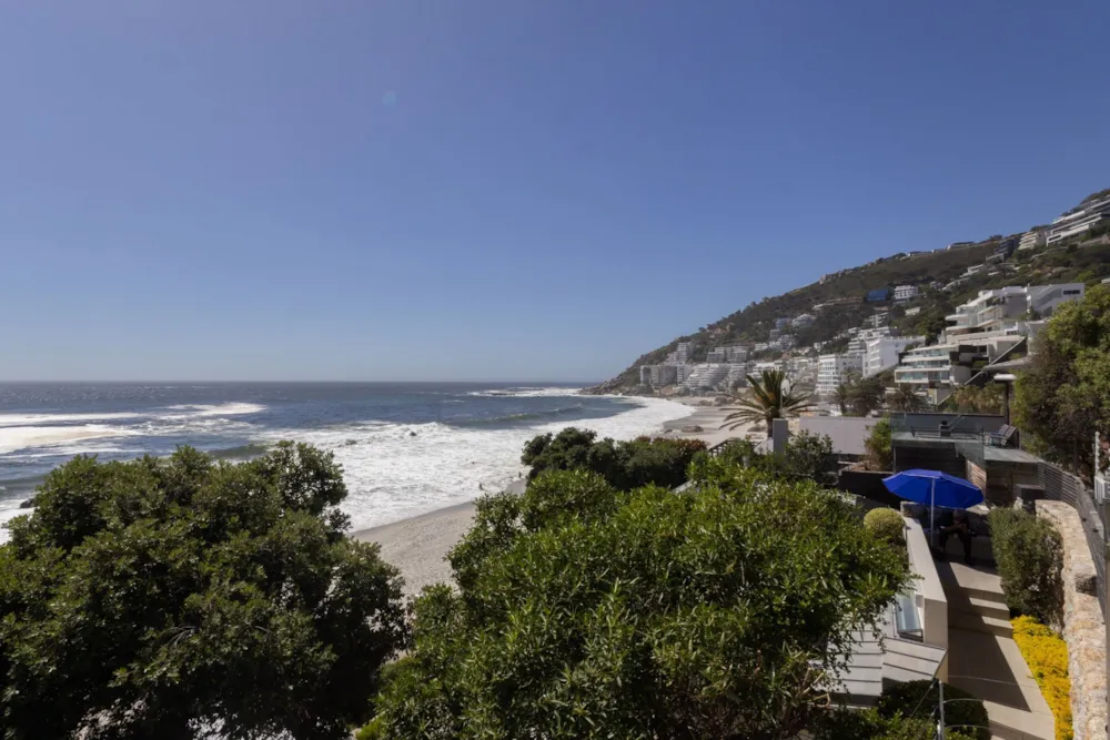 Beach bungalow to rent in Clifton - ASL1721862