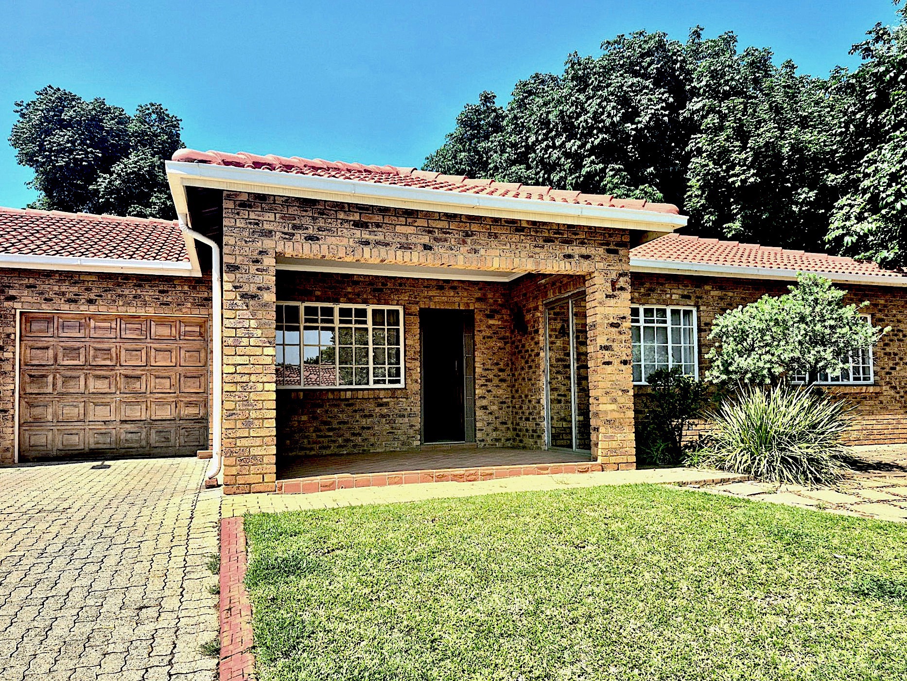 Townhouse for sale in Safari Gardens - 1RU1721858