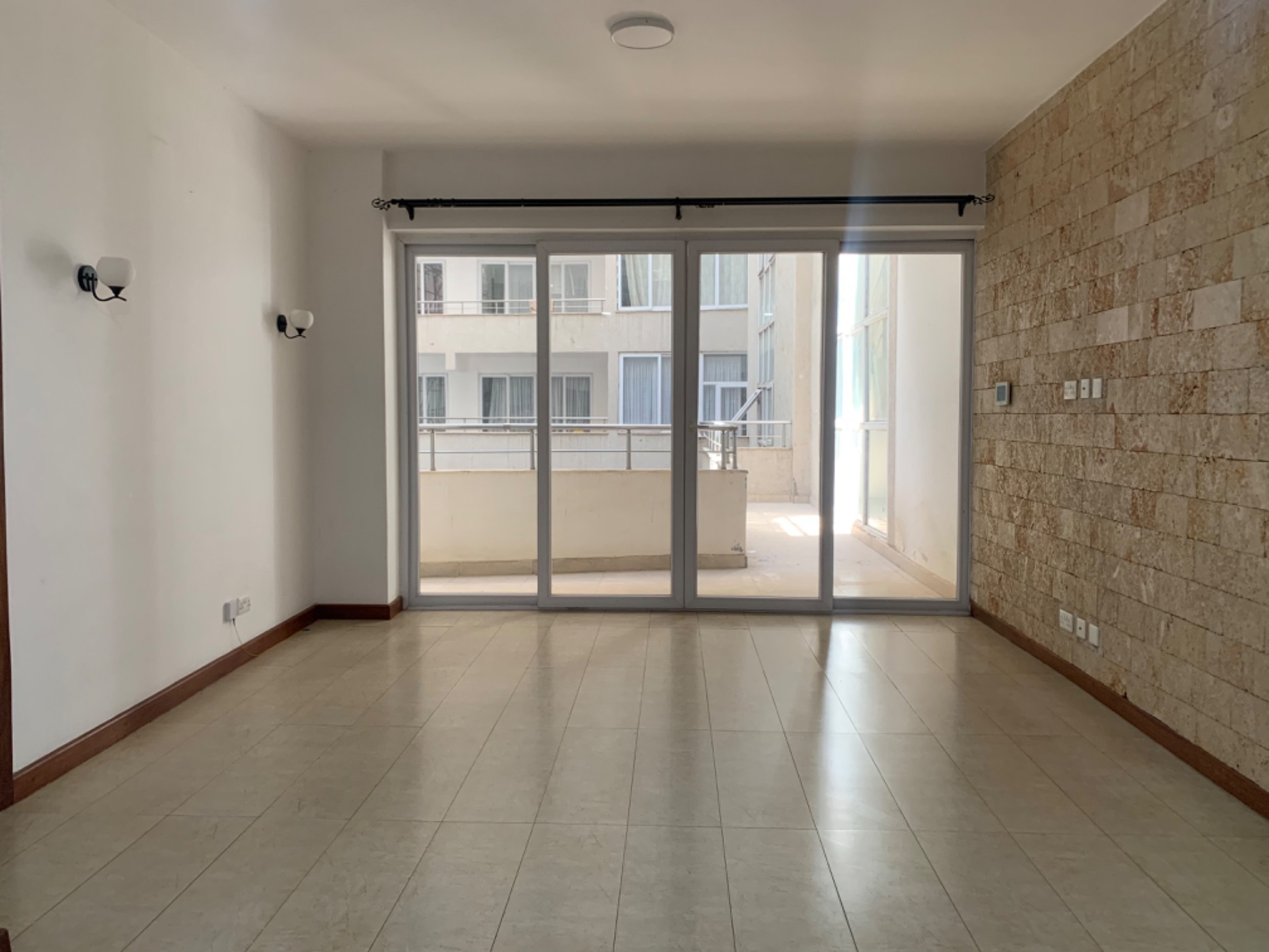 Apartment to rent in Kilimani, Kenya - 3KE1721865