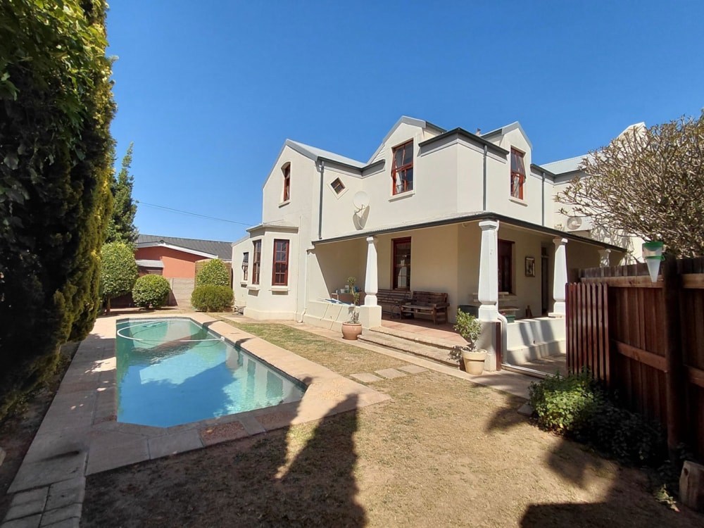 Double-storey house for sale in Heidelberg, Garden Route - 1SR1722288