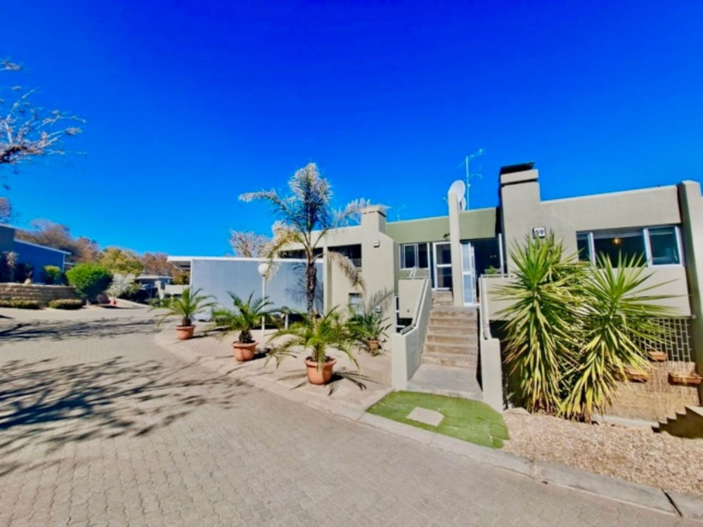 Townhouse to rent in Eros, Namibia - 3NM1721958