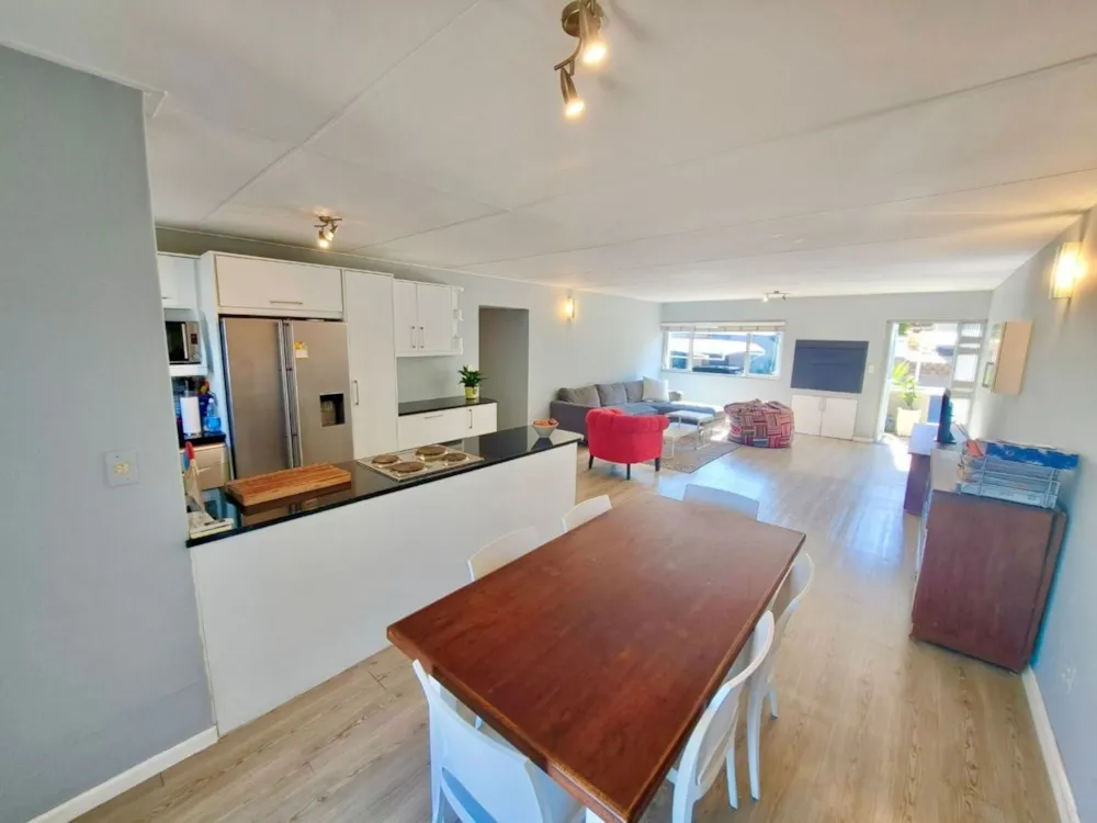 Townhouse let in Eros, Namibia - 3NM1721958 Townhouse let in Eros, Namibia - 3NM1721958