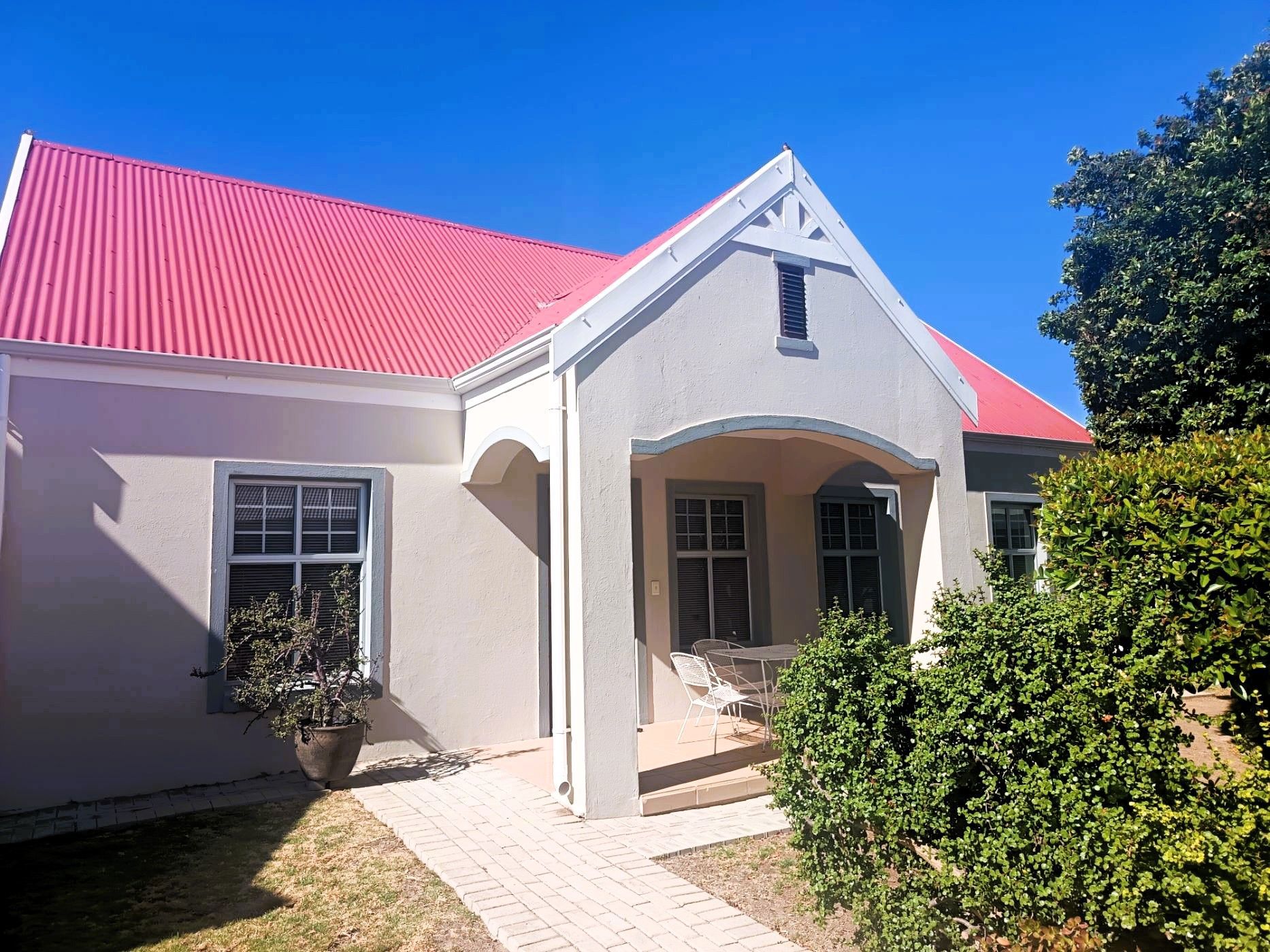 Townhouse for sale in Oudtshoorn - 1OU1722167