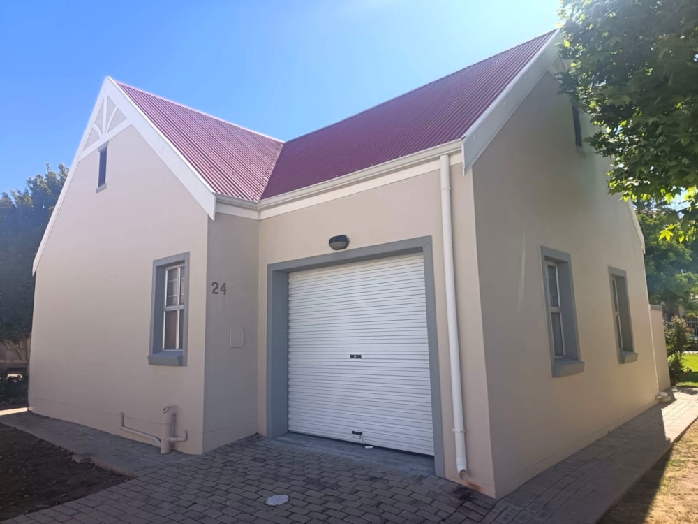 Townhouse for sale in Oudtshoorn - 1OU1722167