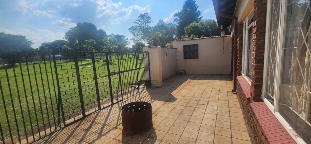 House for sale in Gholfsig - 1MD1721962 House for sale in Gholfsig - 1MD1721962