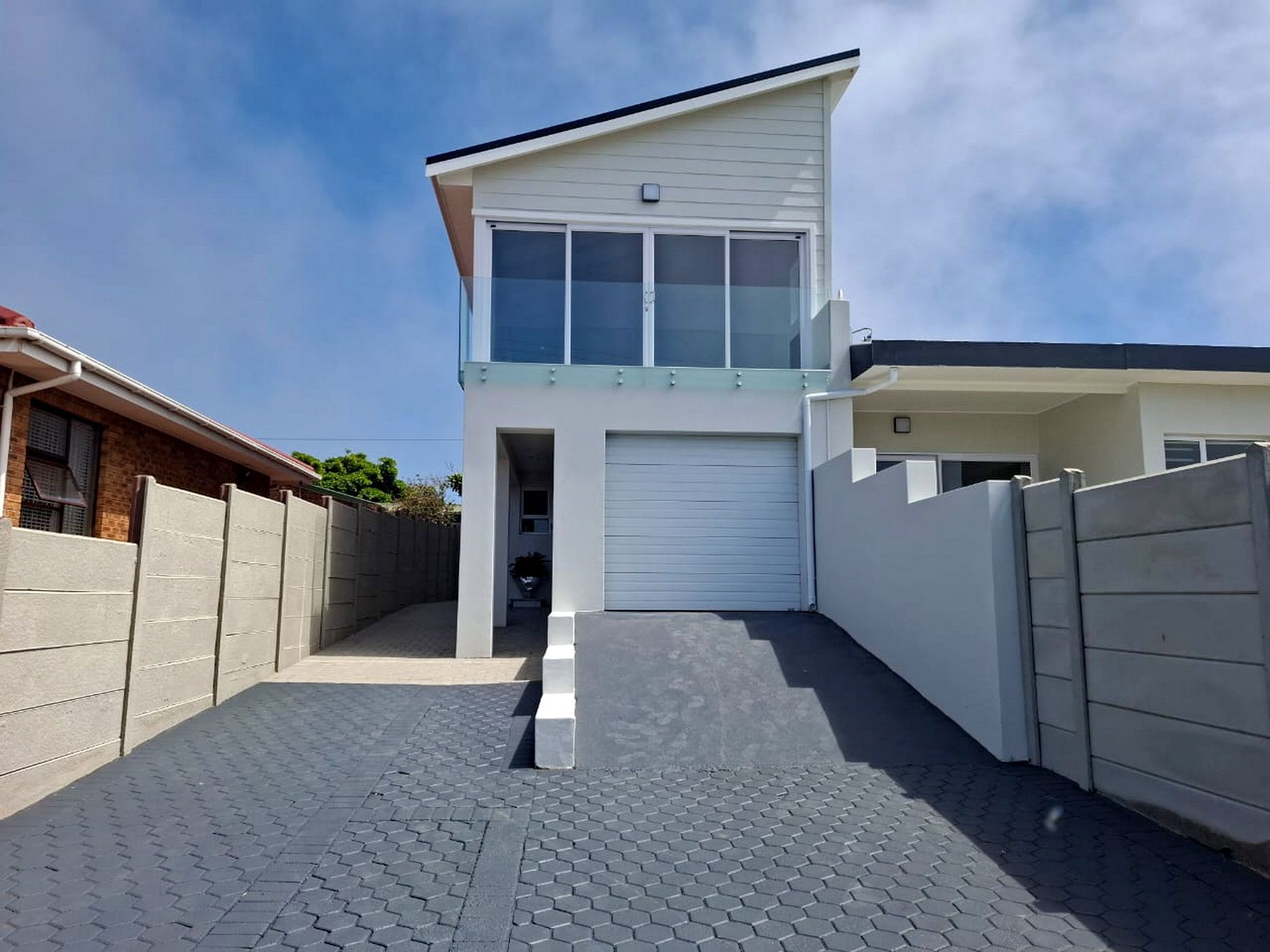 Double-storey apartment to rent in Reebok - 1MB1721972