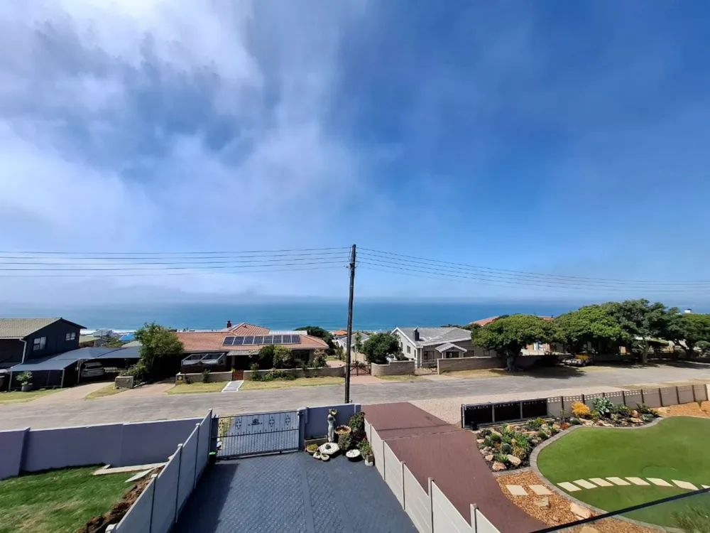Double-storey house let in Reebok - 1MB1721972 Double-storey house let in Reebok - 1MB1721972
