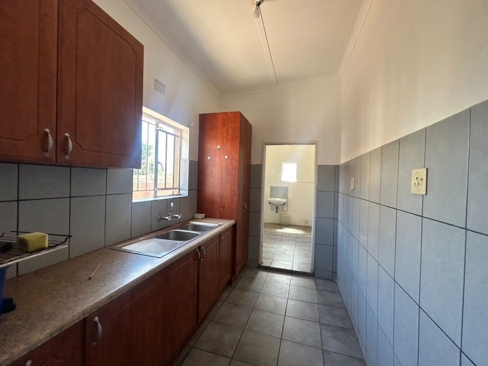 House for sale in Verwoerdpark, Kimberley - 1KJ1722155