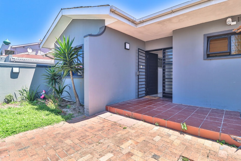 House for sale in Belgravia, Athlone - 1AH1721998