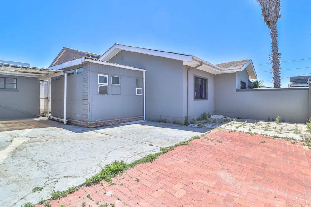 House for sale in Belgravia, Athlone - 1AH1721998