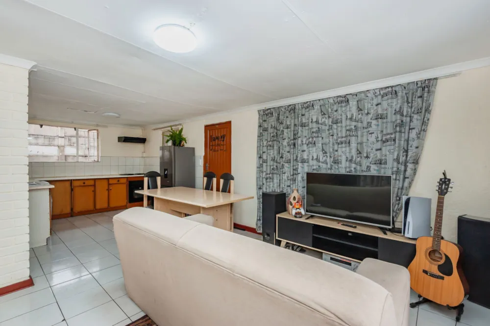 Cottage let in Verwoerdpark, Alberton - 1GV1722022 Cottage let in Verwoerdpark, Alberton - 1GV1722022