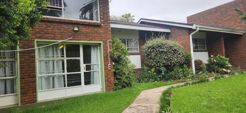 House for sale in Gholfsig - 1MD1722020 House for sale in Gholfsig - 1MD1722020