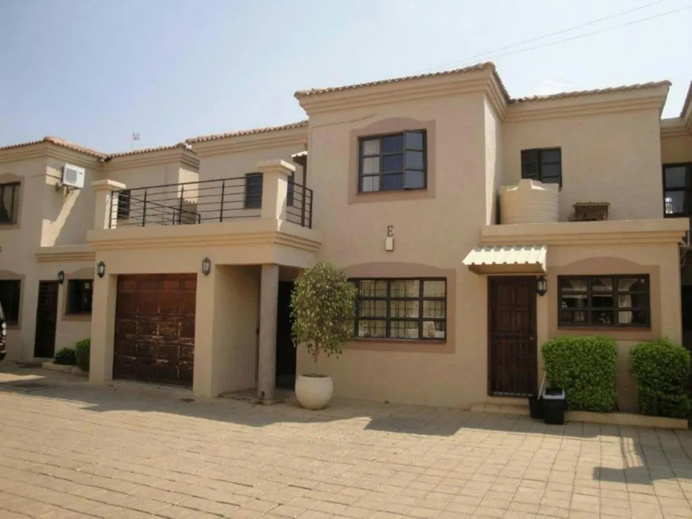 Townhouse sold in Gaborone, Botswana - 3BO1722021 Townhouse sold in Gaborone, Botswana - 3BO1722021