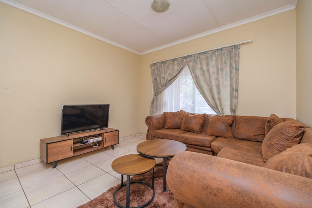 Townhouse for sale in Grobler Park - RAN1722061 Townhouse for sale in Grobler Park - RAN1722061