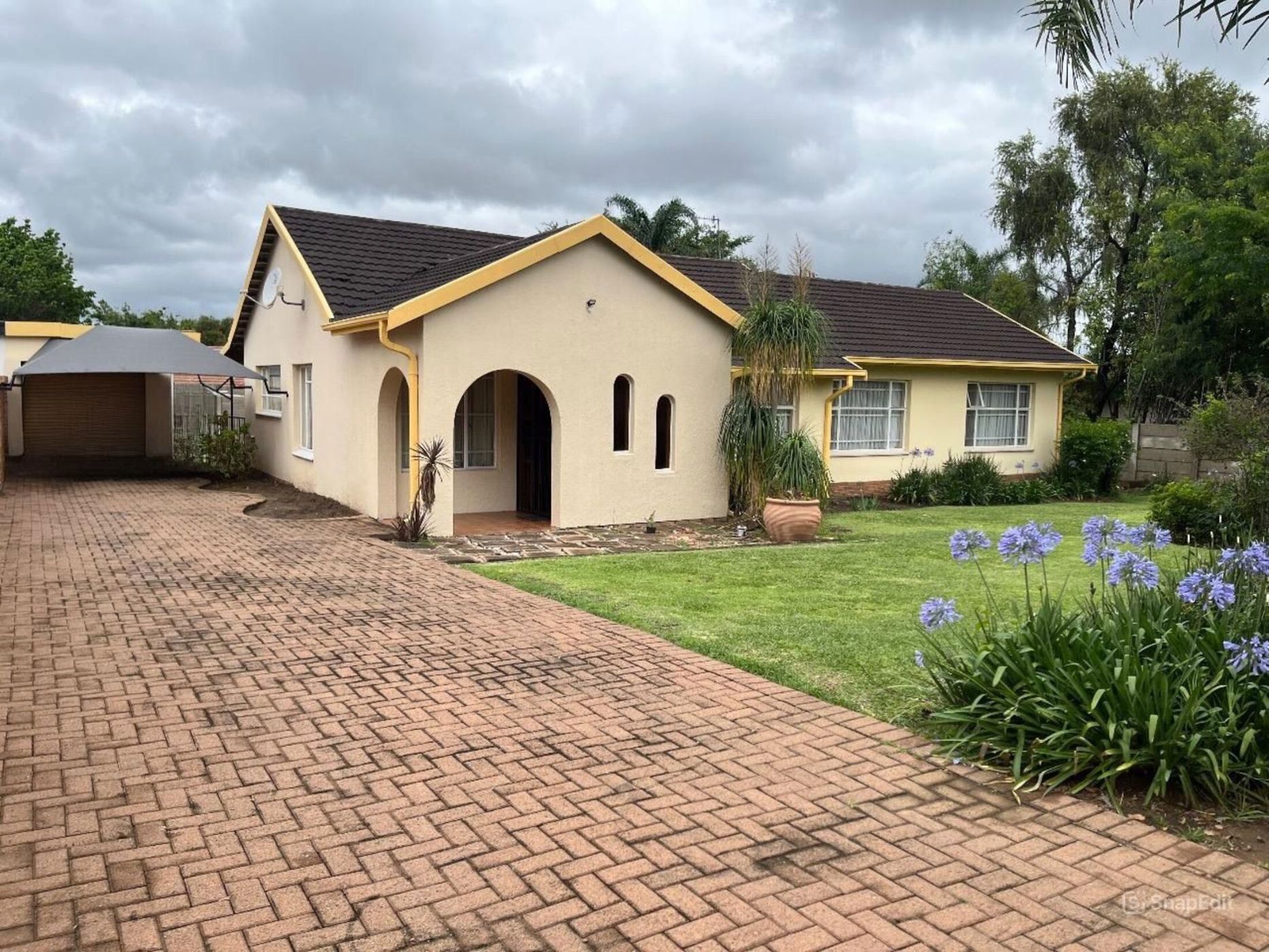 House for sale in Pioneer Park - 1NW1722157