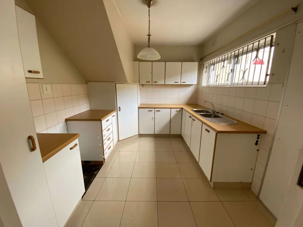 Townhouse let in Wembley - 1PM1749365