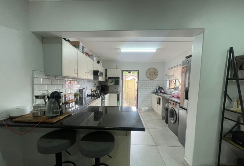 Townhouse to rent in Veldenvlei - 1RY1722199
