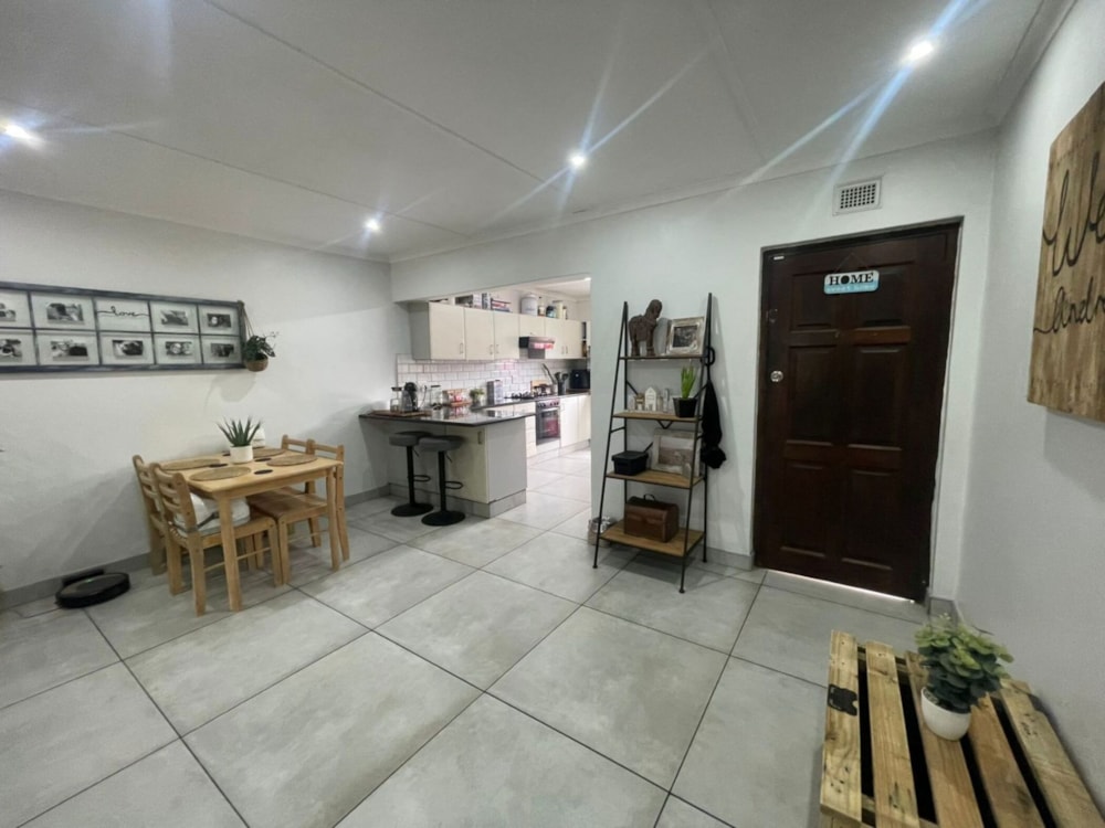 Townhouse to rent in Veldenvlei - 1RY1722199