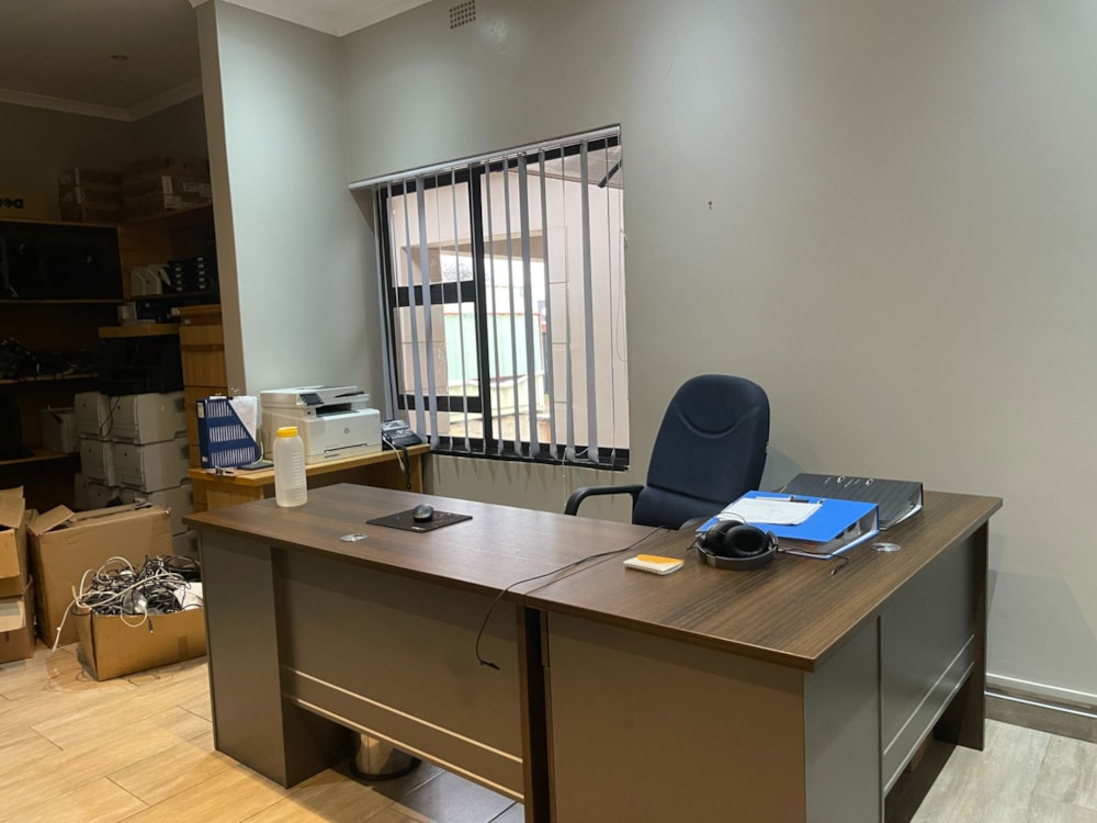 Commercial office to rent in Avondale, Zimbabwe - 3ZB1722277