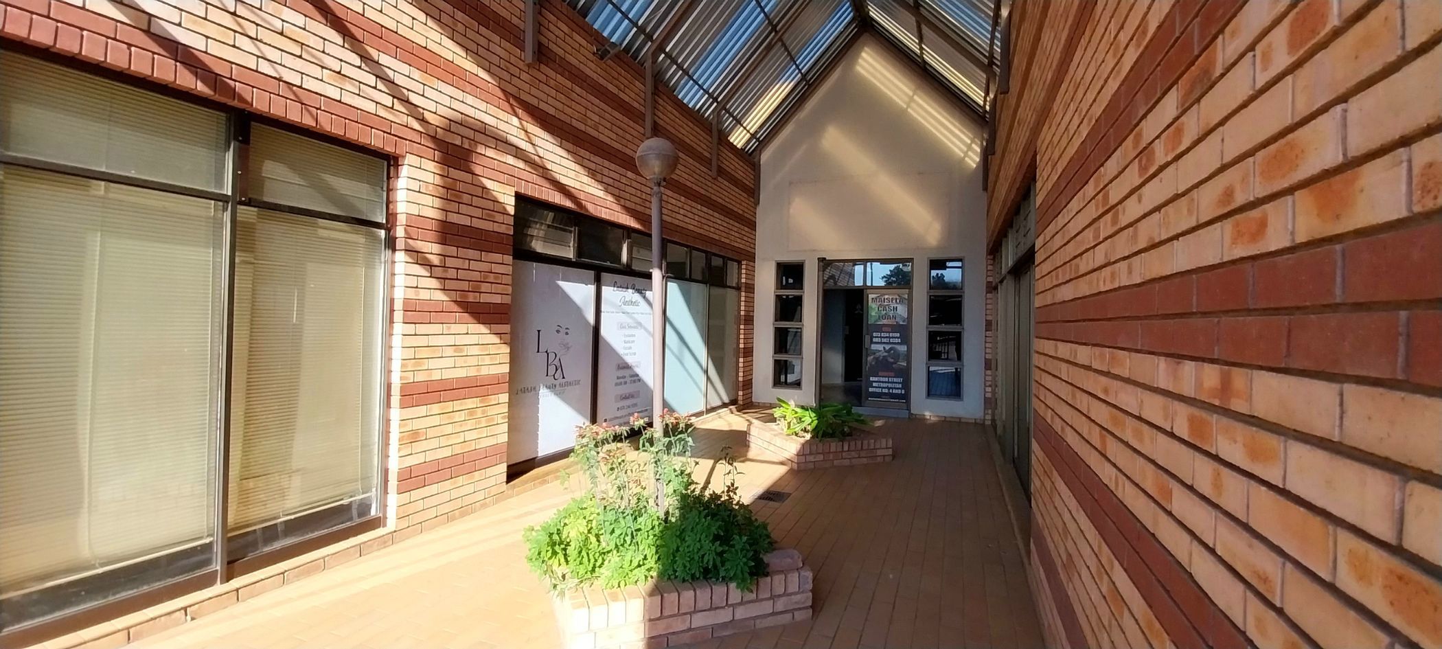 Commercial Building for sale in Lydenburg (Mashishing) - 1LY1723425