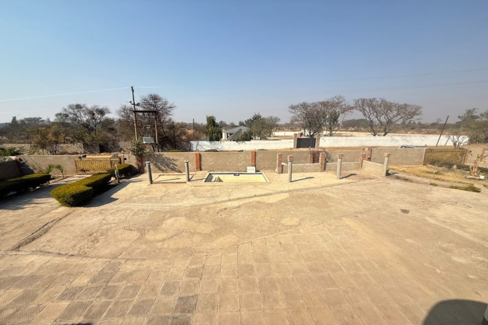 Double-storey house for sale in Burnside, Bulawayo, Zimbabwe - 3ZB1722258