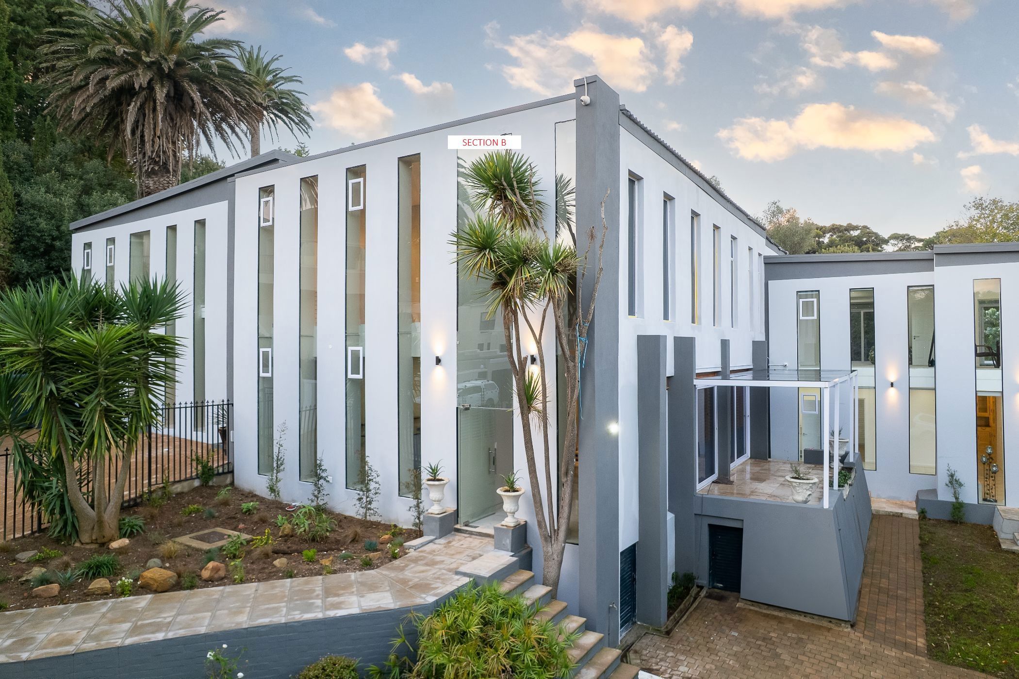 Semi-detached house for sale in Bishopscourt - KW1722275