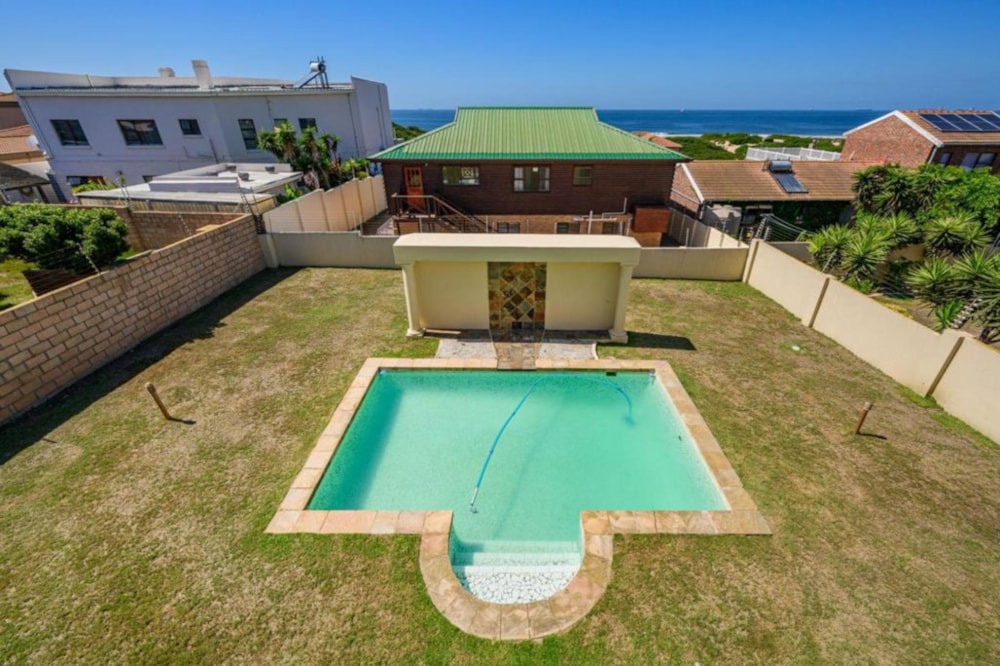 Double-storey house for sale in Bluewater Bay, Port Elizabeth, Gqeberha - 1PLZ1722597