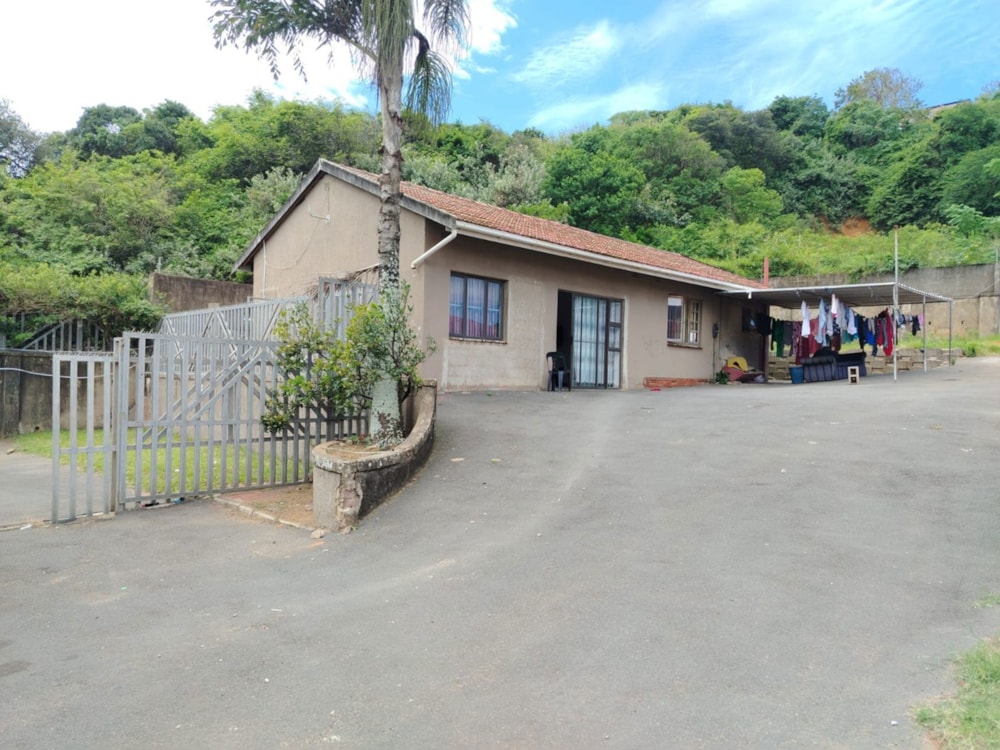 House for sale in Isipingo Beach - 1DA1722384 House for sale in Isipingo Beach - 1DA1722384